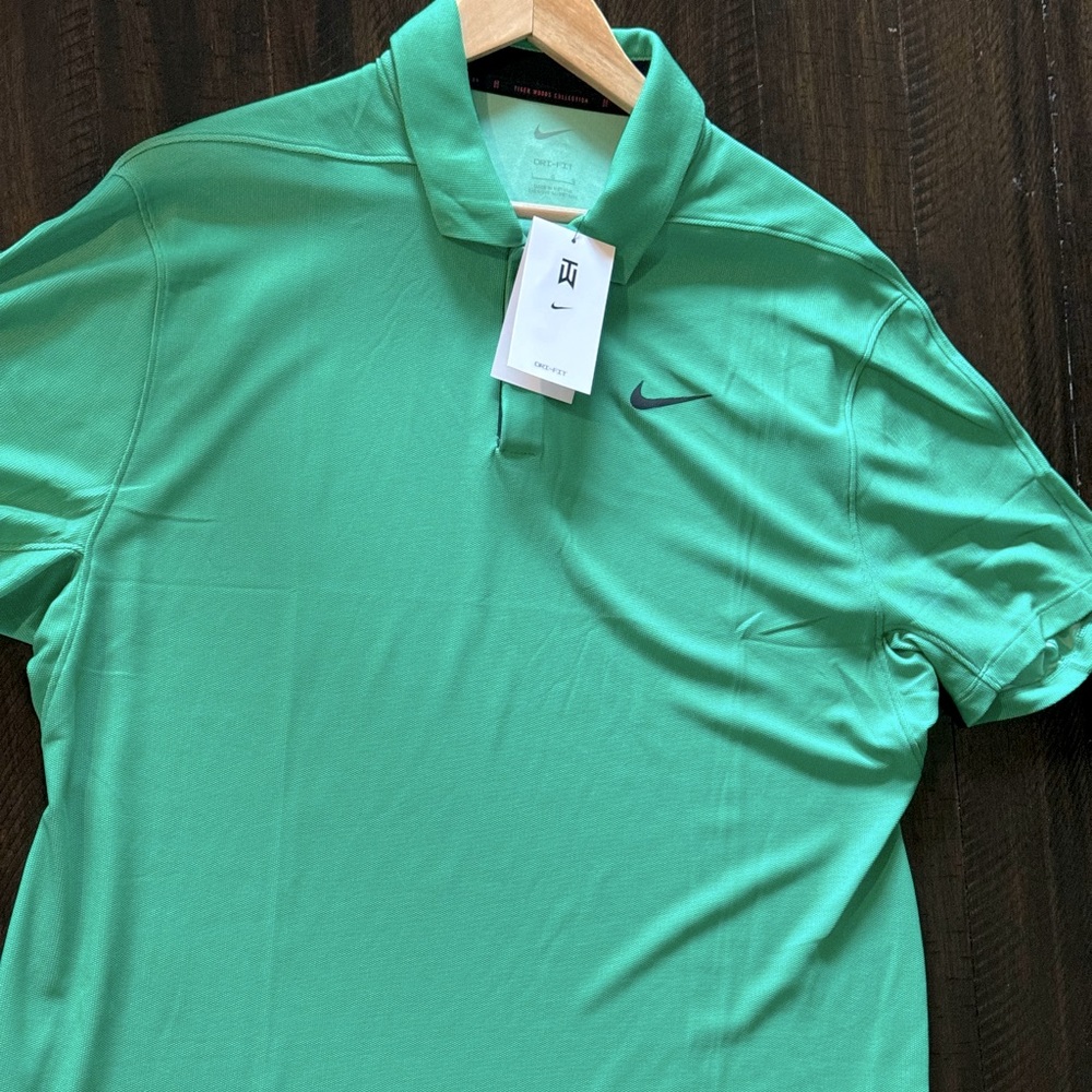Tiger Woods Golf Polo Large